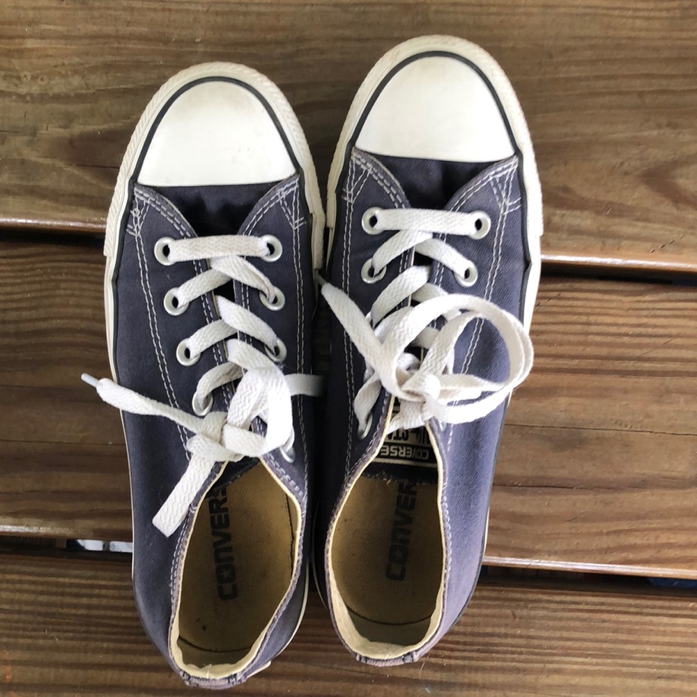Navy Converse chuck taylor
